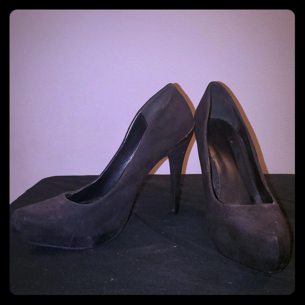 Black suede pumps